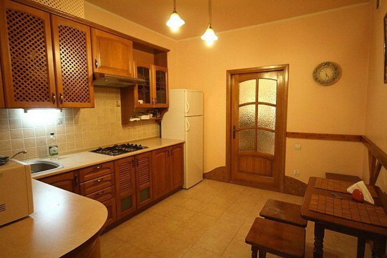 Historical Centre Apartments Lviv Buitenkant foto